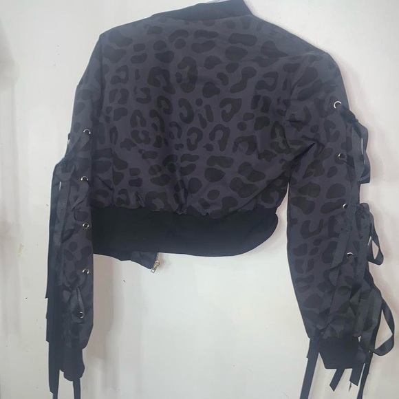 cheetah puffer jacket! - Picture 2 of 4